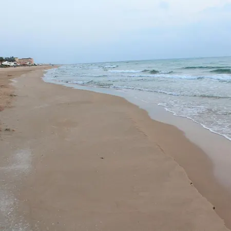 Nuevo En Urbanizacion A 250 Metros De La Playa *